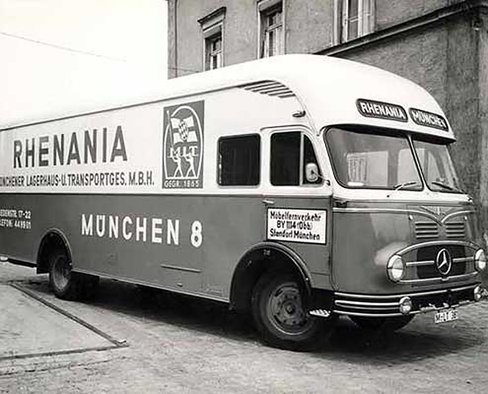 Rhenania-Möbelwagen aus der Firmengeschichte, Bild 1