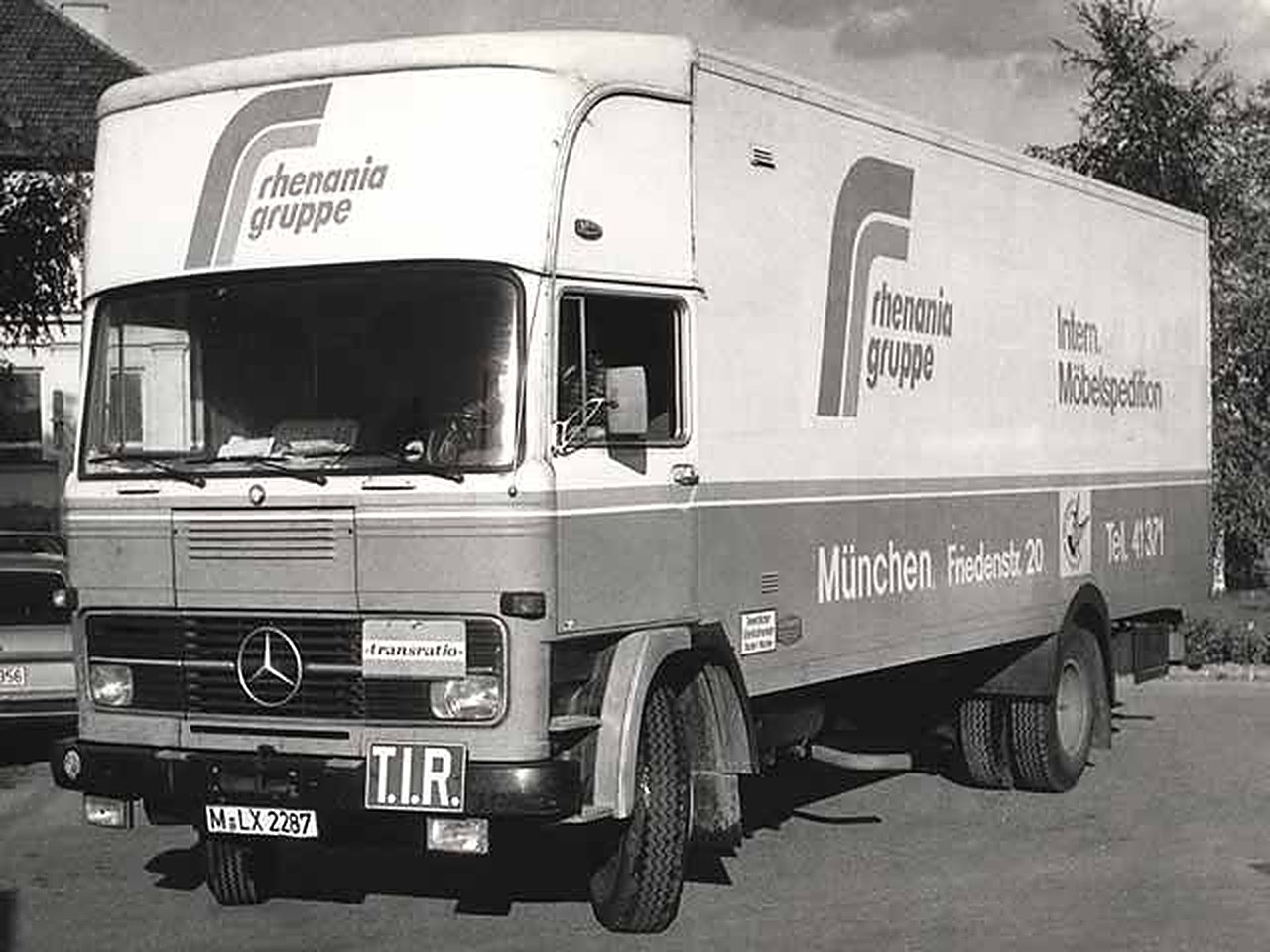 Rhenania-Möbelwagen aus der Firmengeschichte, Bild 3